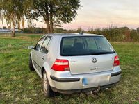 Gebraucht VW Golf IV 101 PS (74 kW) 2002 Silber Kleinwagen