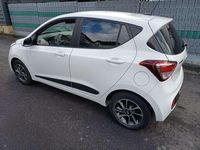Gebraucht Hyundai i10 Style 87 PS (63 kW) 2016 Weiß Kleinwagen