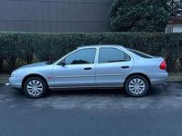 Gebraucht Ford Mondeo 130 PS (95 kW) 1998 Silber Limousine