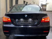 Gebraucht BMW 523 190 PS (139 kW) 2007 Blau Limousine