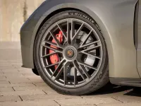 Neu Porsche Panamera GTS 500 PS (367 kW) 2026 Aventuringrünmetallic Kleinwagen