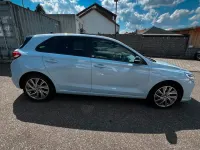 Gebraucht Hyundai i30 Passion 120 PS (88 kW) 2018 Blau Kleinwagen
