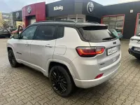 Second-hand Jeep Compass 239 CP (175 kW) 2022 Negru SUV