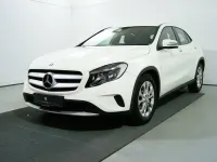 Gebraucht Mercedes GLA200 156 PS (114 kW) 2014 Calcitweiss/zirrusweiss SUV