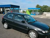 Gebraucht Toyota Corolla 110 PS (80 kW) 2000 Schwarz Kleinwagen