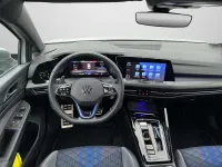 Gebraucht VW Golf VIII R 333 PS (244 kW) 2024 Pure white Limousine