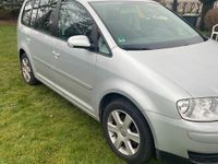 Gebraucht VW Touran 105 PS (77 kW) 2006 Silber Van / Kleinbus