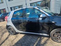 Usado Smart ForFour Passion 71 HP (52 kW) 2016 Preto Citadino
