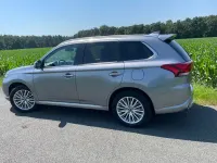 Gebraucht Mitsubishi Outlander P-HEV Plus 224 PS (164 kW) 2019 Grau SUV