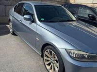 Second-hand BMW 325 204 CP (150 kW) 2010 Albastru Berlinǎ