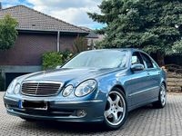 Gebraucht Mercedes E240 177 PS (130 kW) 2004 Blau Limousine