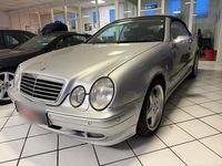 Gebraucht Mercedes CLK230 197 PS (144 kW) 2001 Silber Cabrio
