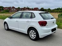 Gebraucht VW Polo 65 PS (47 kW) 2018 Weiß Kleinwagen