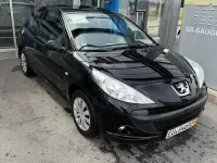 Gebraucht Peugeot 206 73 PS (53 kW) 2012 Schwarz Limousine