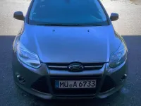 Gebraucht Ford Focus 116 PS (85 kW) 2012 Grau Kombi