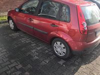 Gebraucht Ford Fiesta 60 PS (44 kW) 2006 Rot Kleinwagen