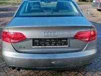 Gebraucht Audi A4 160 PS (117 kW) 2011 Grau Limousine