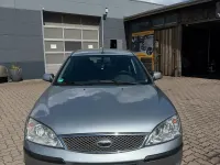 Usado Ford Mondeo 145 CV (106 kW) 2005 Gris Berlina