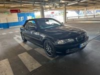 Second-hand BMW 330 Performance 231 CP (169 kW) 2000 Negru Cabrio