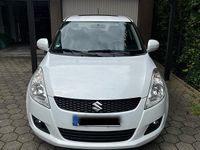 Gebraucht Suzuki Swift 94 PS (69 kW) 2012 Weiß Kleinwagen