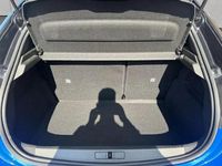 Gebraucht Opel Corsa 101 PS (74 kW) 2024 Voltaik blau metallic Limousine