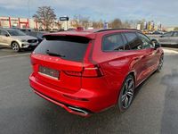 Gebraucht Volvo V60 R-Design 349 PS (256 kW) 2021 Rot Kombi