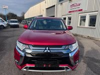 Gebraucht Mitsubishi Outlander P-HEV Basis 135 PS (99 kW) 2020 Rot SUV