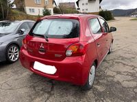 Gebraucht Mitsubishi Space Star 71 PS (52 kW) 2015 Rot Limousine