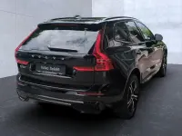 Gebraucht Volvo XC60 R-Design 197 PS (144 kW) 2022 Black stone SUV