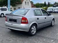 Gebraucht Opel Astra 75 PS (55 kW) 1999 Silber Limousine