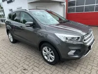 Gebraucht Ford Kuga Titanium 150 PS (110 kW) 2017 Grau SUV
