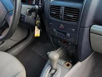 Gebraucht Renault Clio II 101 PS (74 kW) 2005 Silber Limousine