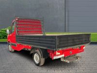 Gebraucht VW Crafter 136 PS (100 kW) 2015 Rot Van