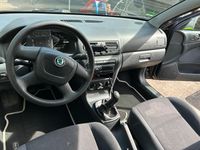 Gebraucht Skoda Octavia 102 PS (75 kW) 2010 Schwarz Kombi