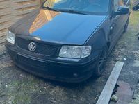 Gebraucht VW Polo 60 PS (44 kW) 2001 Schwarz Kleinwagen