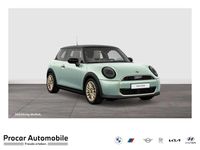 Gebraucht Mini Cooper Favoured 156 PS (114 kW) 2024 Ocean wave green Kleinwagen