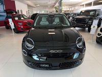 Neu Fiat 600 La Prima 110 PS (80 kW) 2026 Schwarz SUV