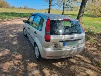 Gebraucht Ford Fiesta Trend 80 PS (58 kW) 2005 Grau Kleinwagen