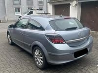 Gebraucht Opel Astra GTC 105 PS (77 kW) 2006 Silber Coupé