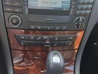 Gebraucht Mercedes E500 Elegance 306 PS (225 kW) 2002 Astralsibermetallic Limousine