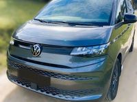 Gebraucht VW Multivan 150 PS (110 kW) 2023 Grau Van