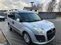 Gebraucht Fiat Doblò 135 PS (99 kW) 2011 Silber Van / Kleinbus