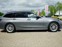 Gebraucht BMW 318 156 PS (114 kW) 2024 Skyscraper garu metallic Kombi