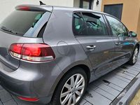 Gebraucht VW Golf Highline 122 PS (89 kW) 2009 Grau Limousine
