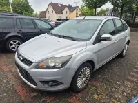 Używany Ford Focus Titanium 101 KM (74 kW) 2009 Srebrny Sedan/Limuzyna
