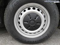 Neu VW T7 100 kW (136 PS) 2026 Stone grey Van