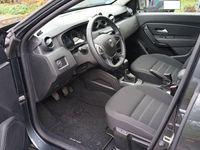 Gebraucht Dacia Duster Comfort 131 PS (96 kW) 2023 Grau SUV