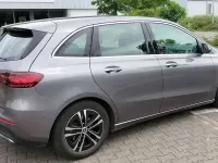 Gebraucht Mercedes B200 Advanced 163 PS (119 kW) 2024 Grau Kleinwagen