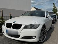 Gebraucht BMW 325 204 PS (150 kW) 2010 Weiß Limousine