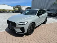 Neu Volvo XC60 Plus 310 PS (228 kW) 2025 Vapour grey SUV
